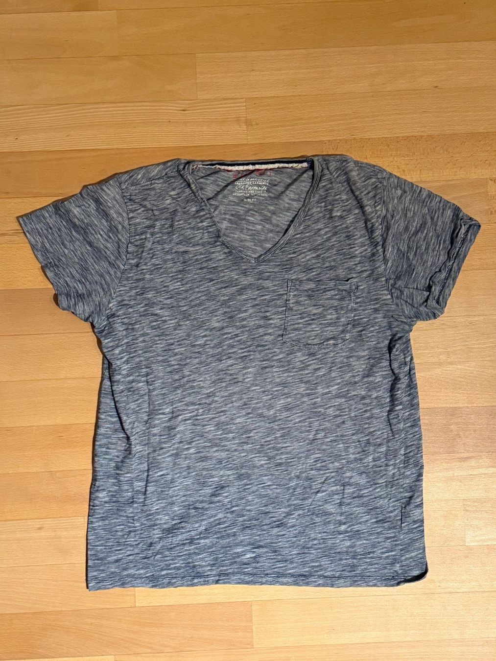 Esprit T-shirt: Esprit T-Shirt Grösse L, Slim Fit – Usato da Neftenbach venduto da Boska_1969