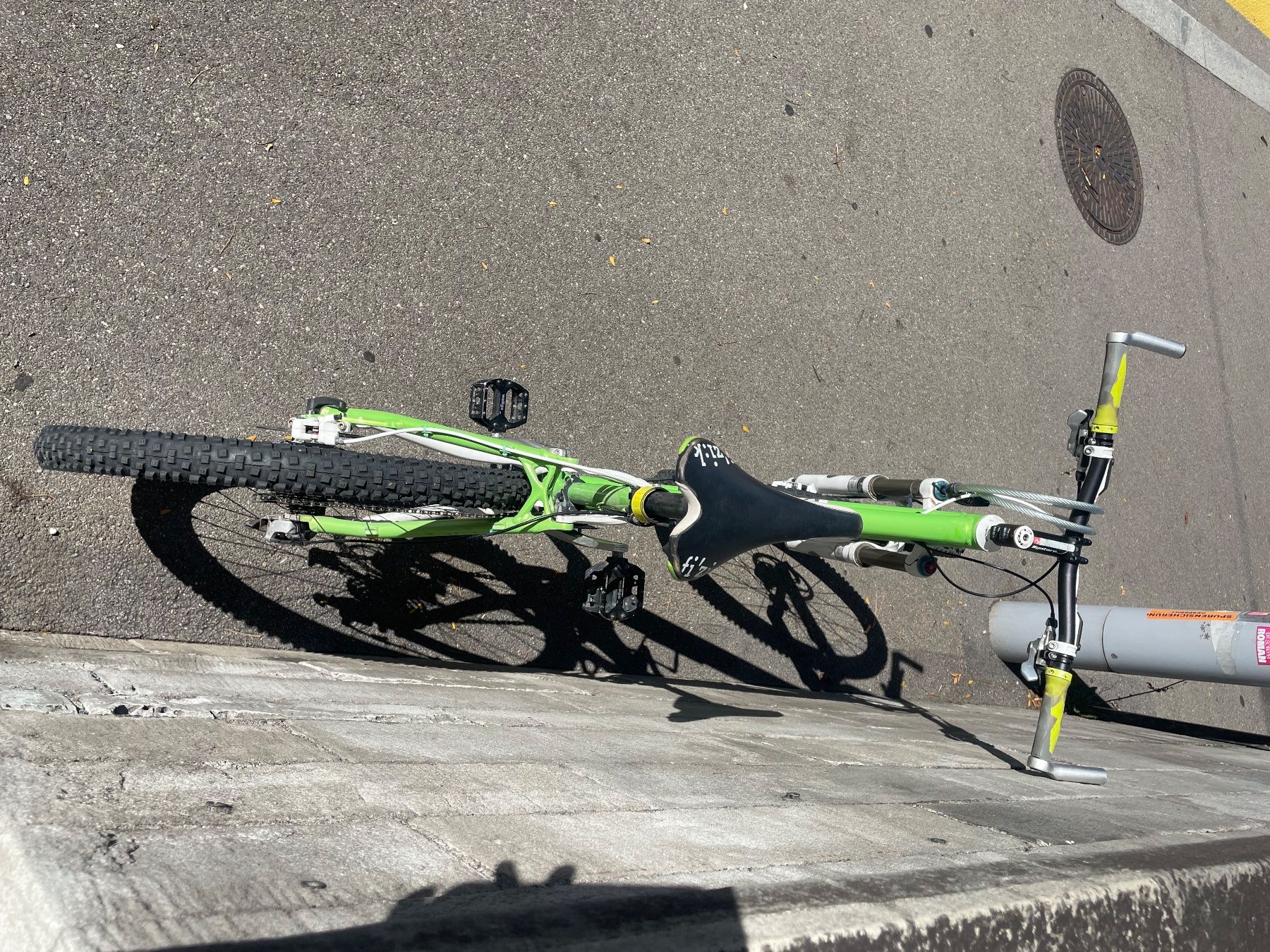 Velos: Mountainbike Fully (Hinterrad hat einen 8er!) – Gebraucht aus Zürich von cos_yz66 5