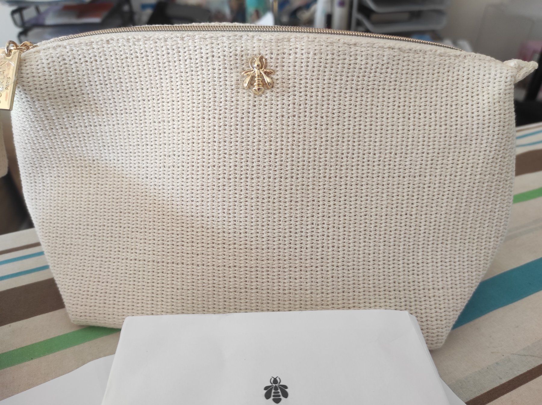 Guerlain Trousses de maquillage: Lot trousses de Guerlain – Neuf avec emballage d'origine à Renens VD par cla_7zv5 2