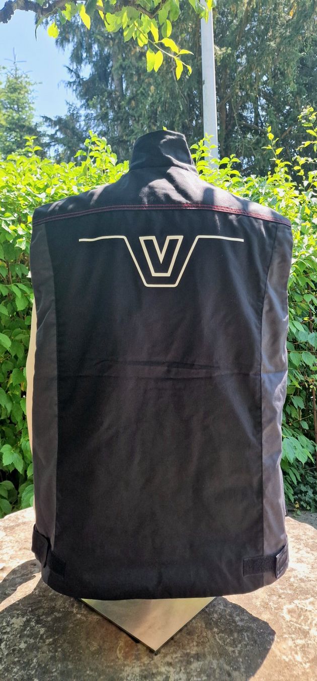 Gilet & Giacche: Valtra Steppweste / Arbeitsweste – Nuovo e nell'imballaggio originale da Reinach AG venduto da Stalder-Technik 1