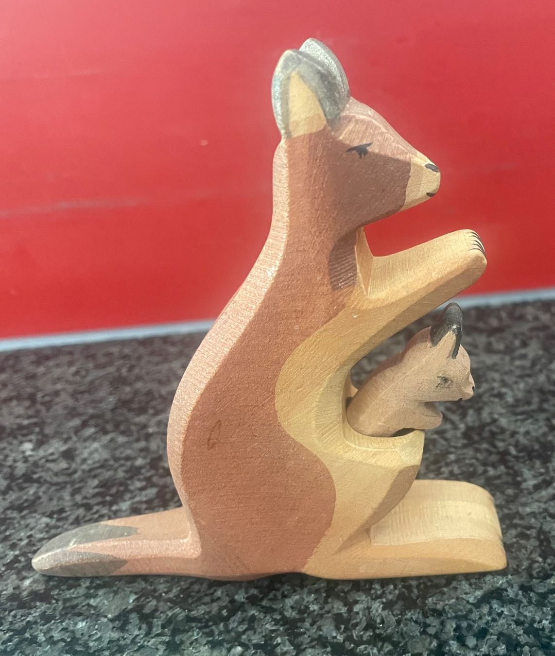 Ostheimer Giocattoli: Ostheimer Kangaroo mit Jungem im Sack, gemarkt – Usato da Zuerich venduto da poeteterli