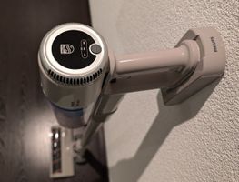 Philips Akku Staubsauger 1 Jährig inkl. Garantieschein