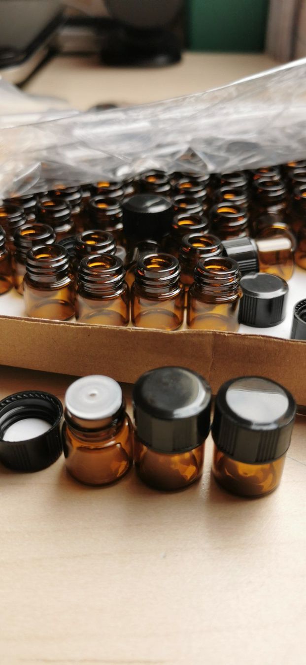 Sonstiges Geschirr & Gläser: 84-teilig probe Vial – Neu (gemäss Beschreibung) aus Oberkulm von Preneur 1
