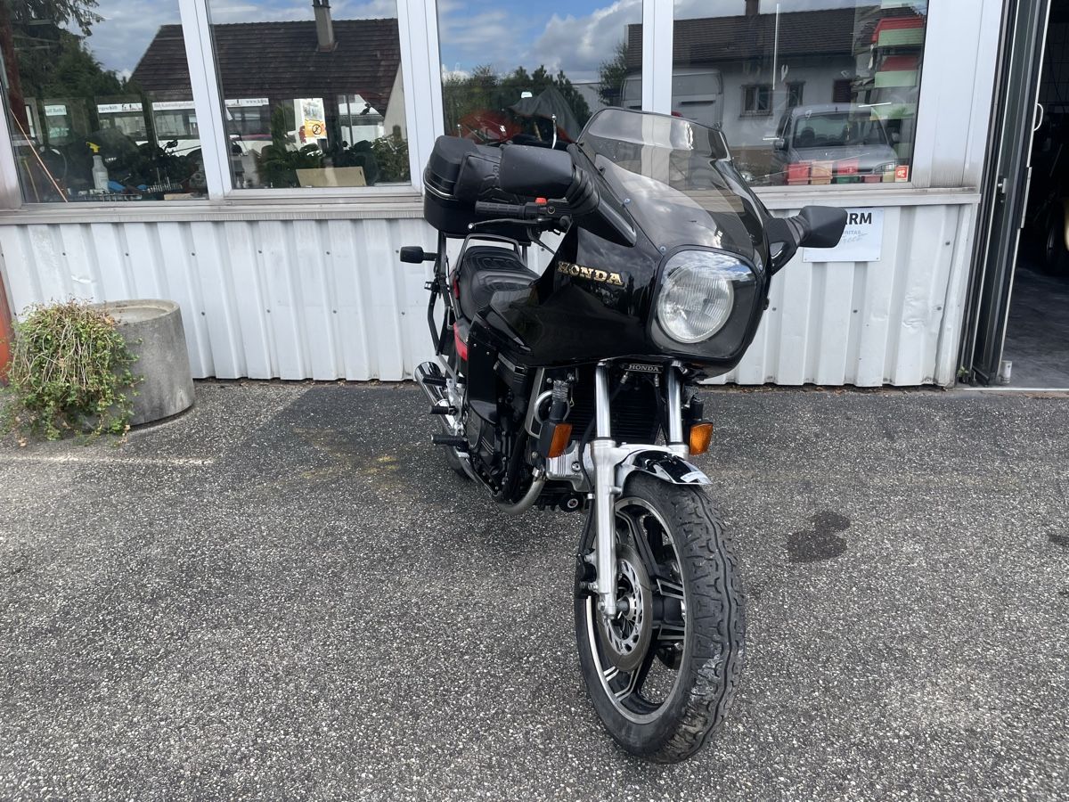 Honda Route: VF 750 Sports RC07 – Défectueux à Oftringen par GWC_1 1