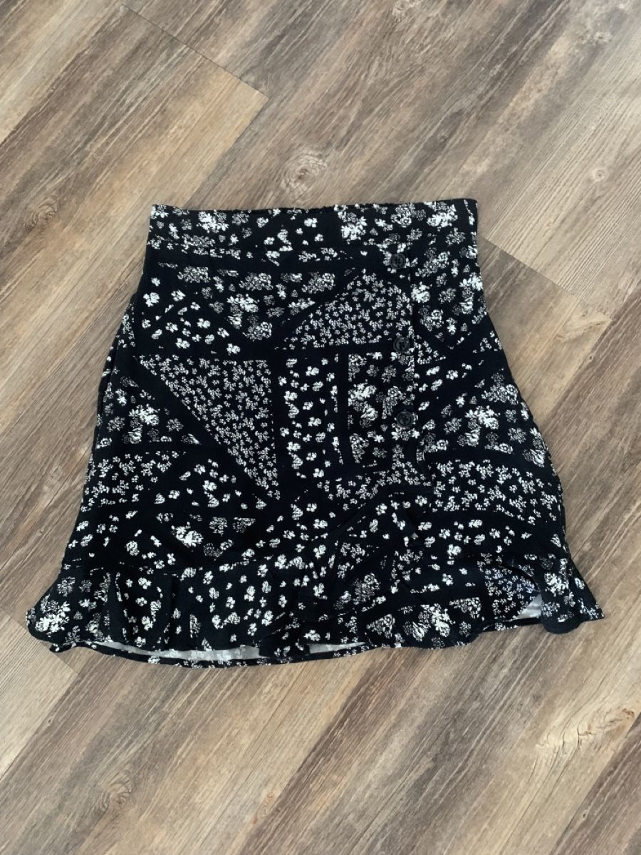 Röcke: Jup – Neu (gemäss Beschreibung) aus Emmen von Bgucci_girl 1