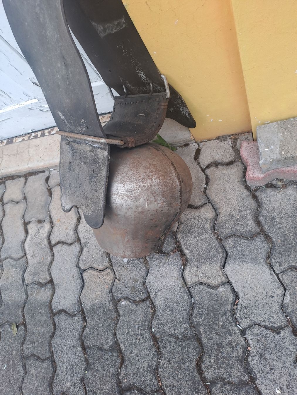 Campanacci mucche: A. Vendre  sonnaille cloche – Usato da Villeneuve venduto da BibiVintage 8