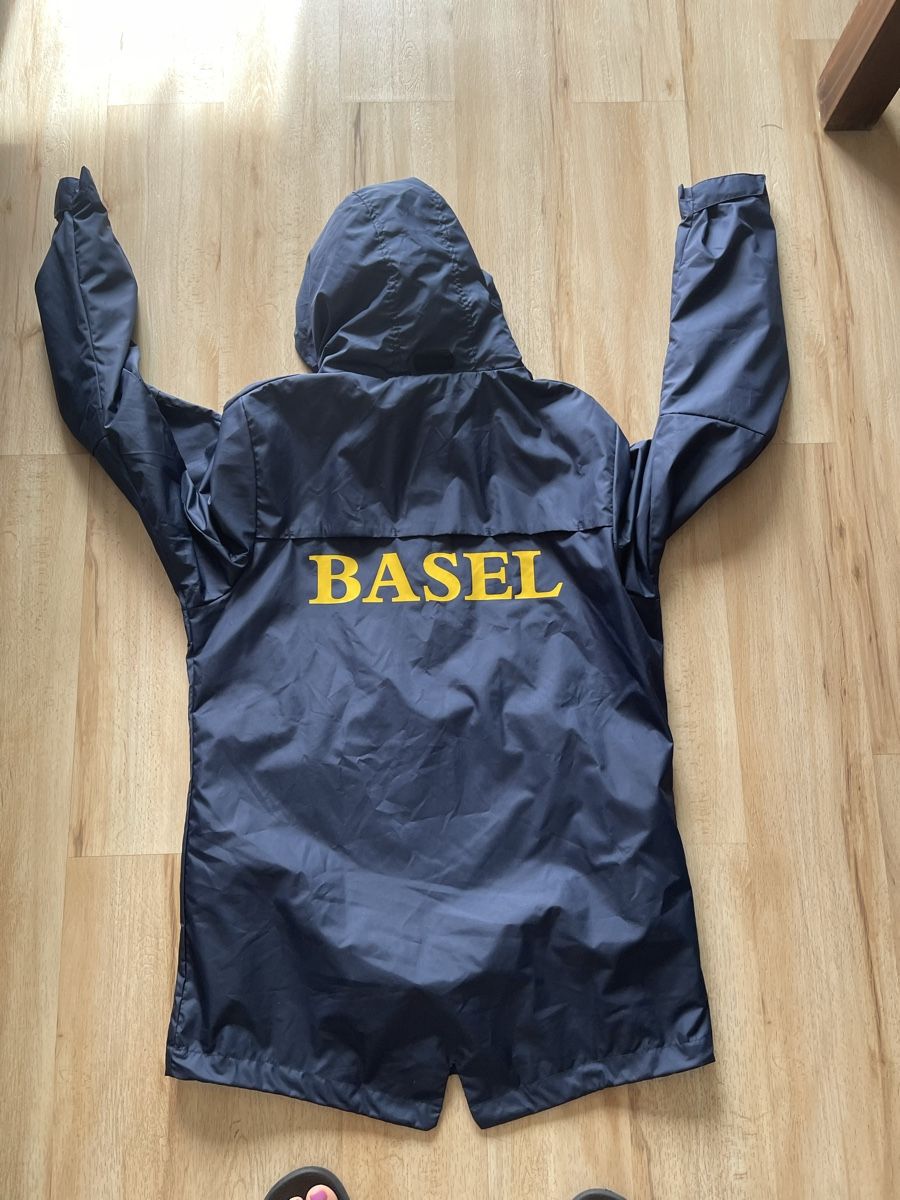 Cappotti: Veste Nike Shield homme bleu imperméable L avec inscriptio – Nuovo (secondo la descrizione) da Kloten venduto da Vermicelles 2