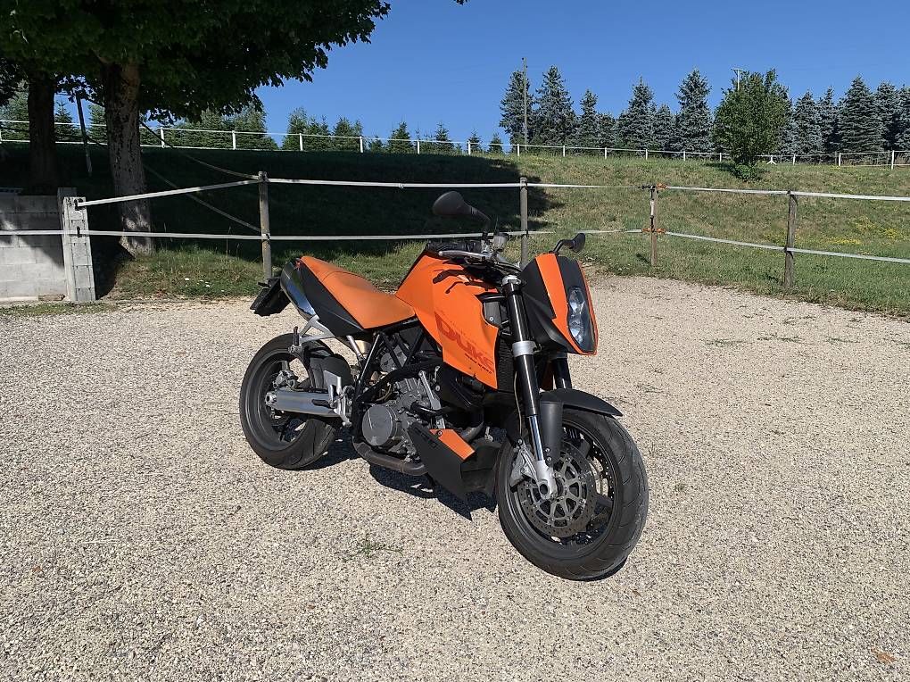 KTM Route: Ktm 990 Super Duke – D'occasion à Effretikon par vonzerssenfynn 1