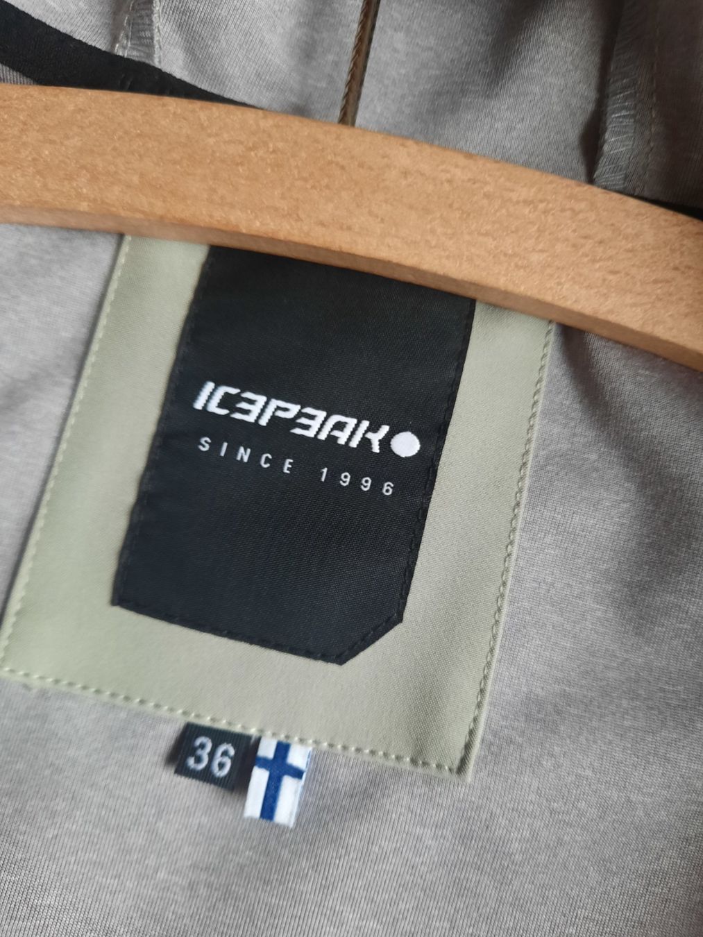Icepeak Vestes: ICEPEAK  Danen Softshelljacke Gr.36 ***NEU*** – Neuf avec emballage d'origine à Buchs SG par miska01 2