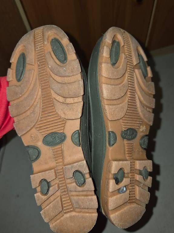 Chaussures garçon: Gummistiefel 34 – D'occasion à Belp par bac_8289 2