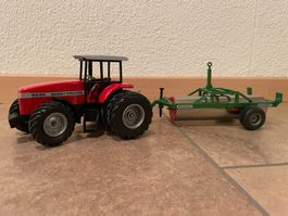 SIKU Massey Ferguson 9240 mit Wiesenwalze