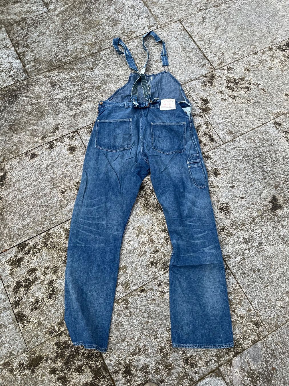 Levi's Jeans: Levis Vintage Latzhosen Distressed – Usato da Bottmingen venduto da Puffsack 1