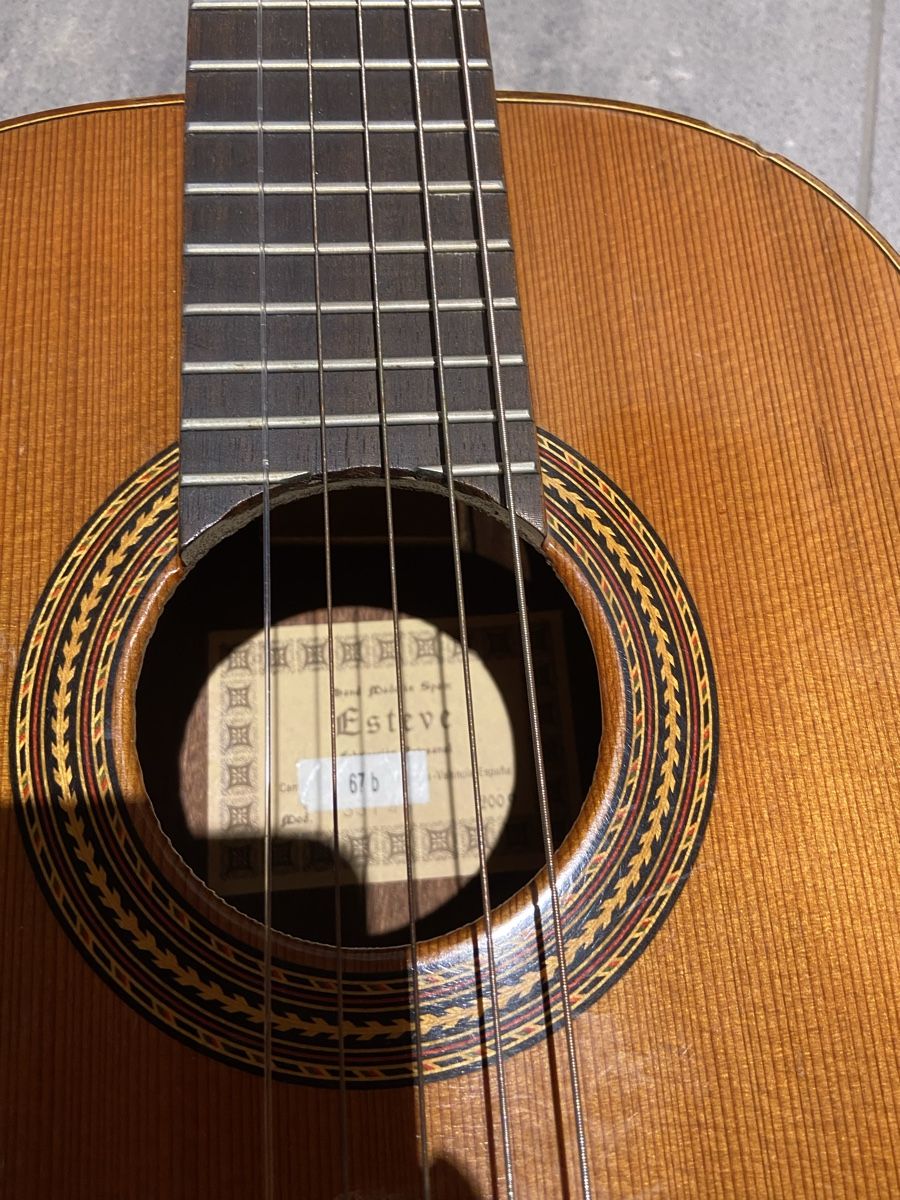 Strumenti musicali: Estève Kindergitarre mit Gebrauchsspuren – Usato da montlingen venduto da villasimius8 1