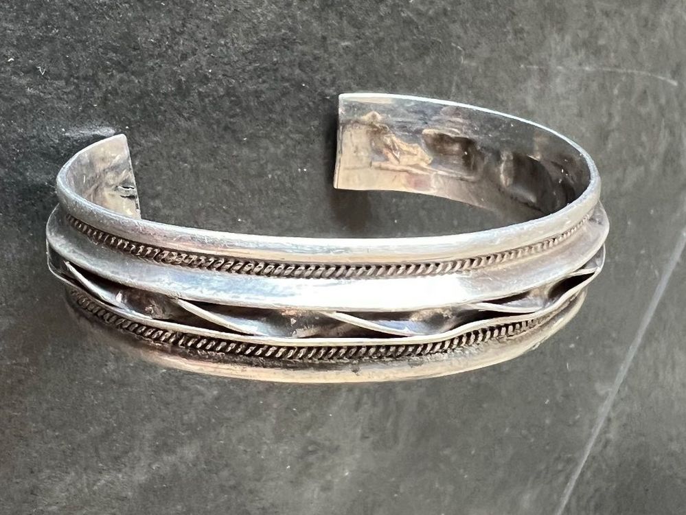 Bracelet Manchette Ethnique Touareg Ancien - Argent Ou Métal Argenté (non Testé) - Occasion