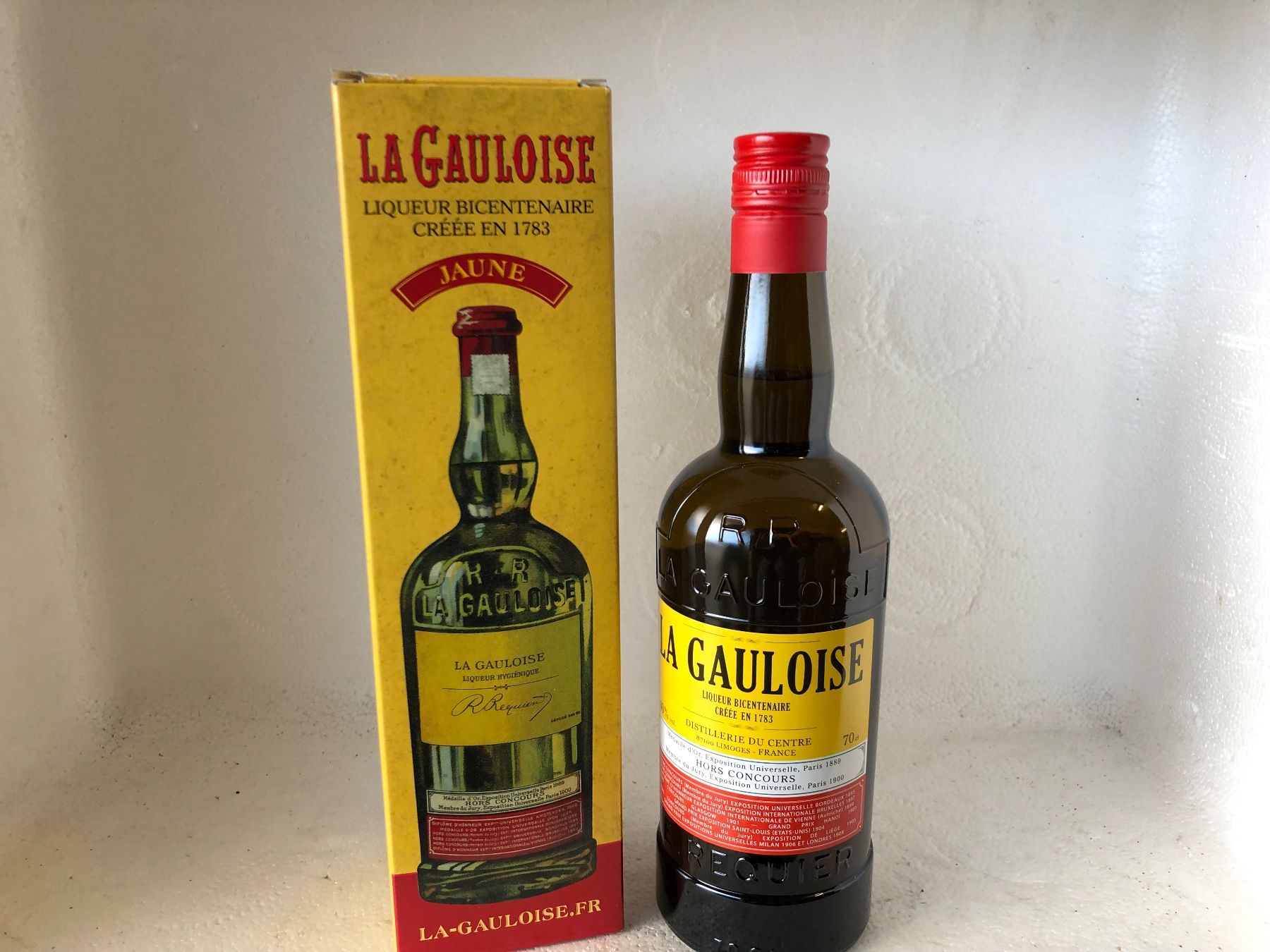 Spirituosen: La Gauloise Jaune Liqueur 40% – Neu und originalverpackt aus Wöschnau von Vinsale 1