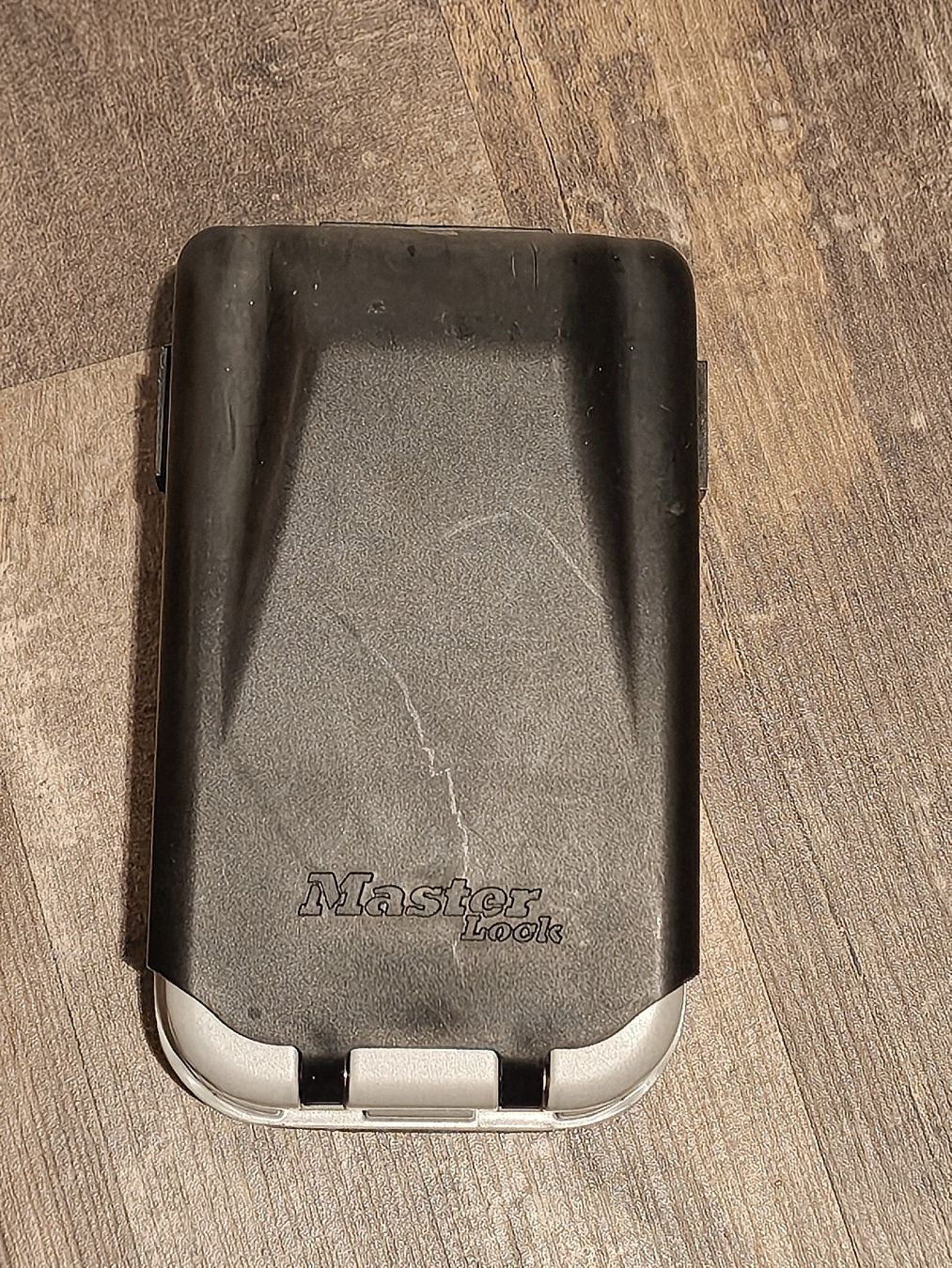 Tresor: Master Lock Schlüsselsafe mit Zahlencode – Wandmontage – Gebraucht aus Horn von Linnea15 1
