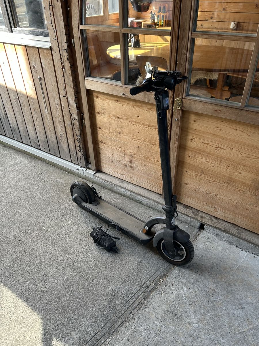 Scooter: E-scooter – Difettoso da Lömmenschwil venduto da Chuetz