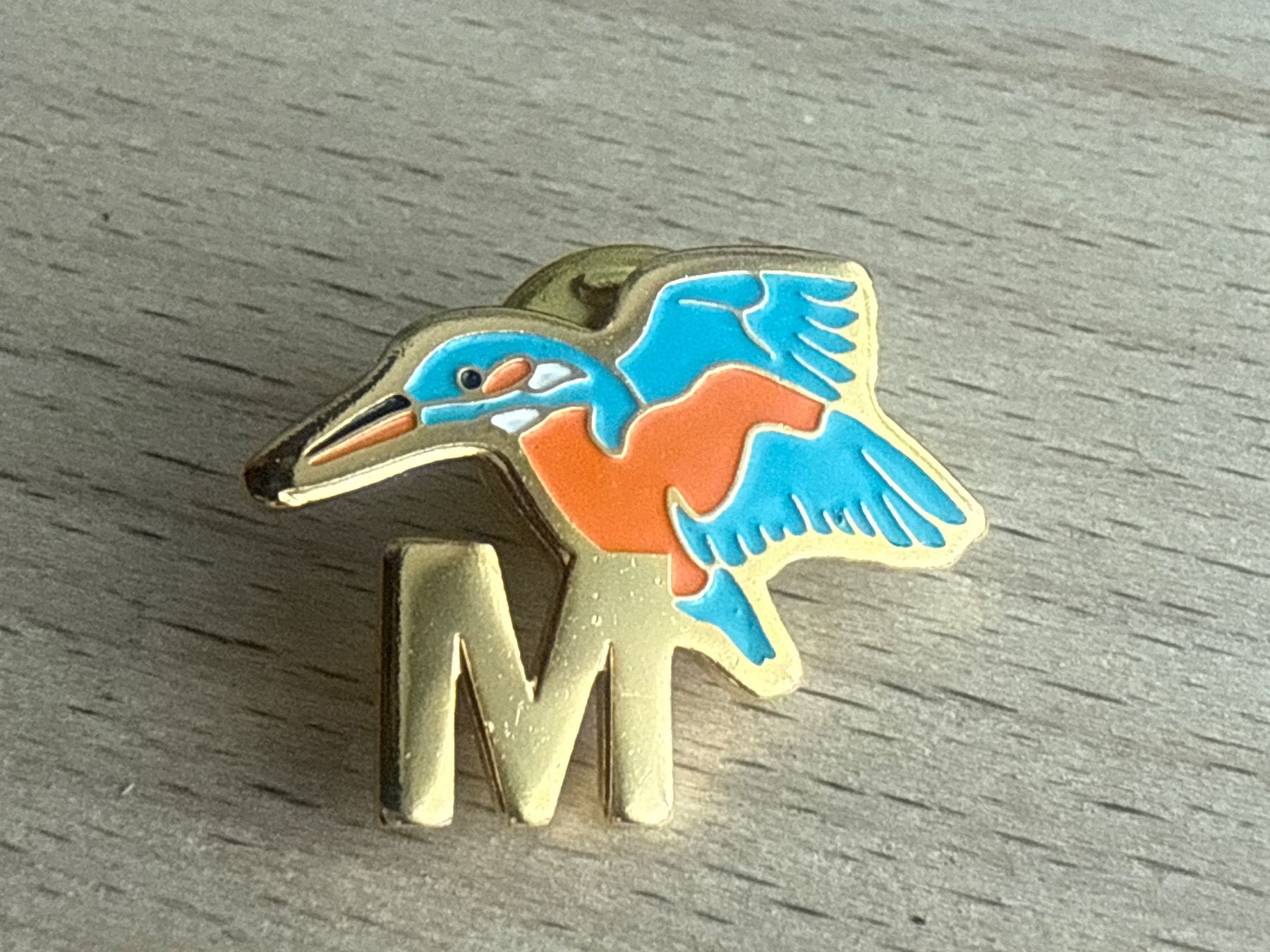 Plaketten & Abzeichen: Pin Migros – Gebraucht aus Glattbrugg von Schweigmatt