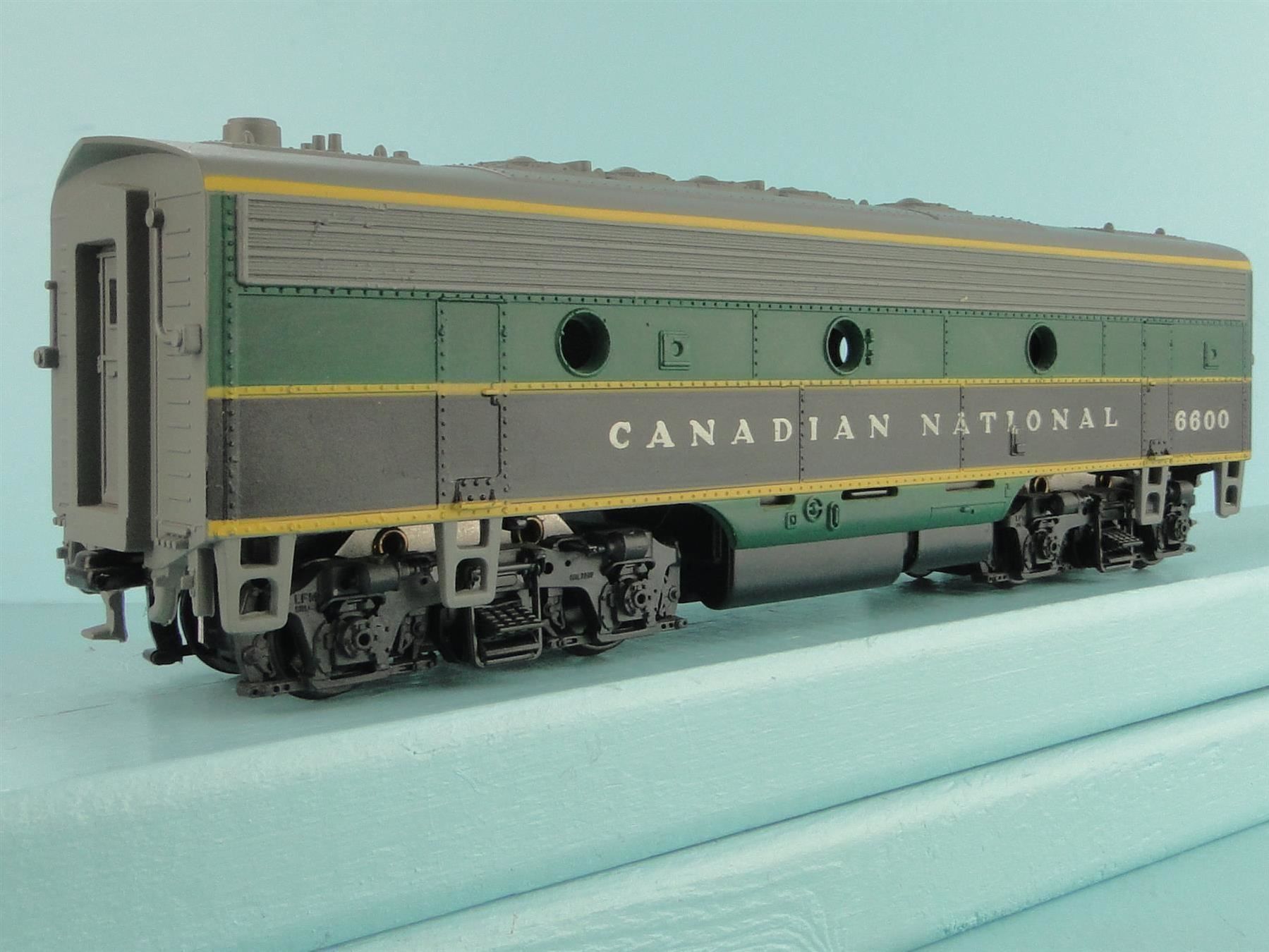 Athearn Modellini di ferrovie: Athearn F7 B-Unit CN, DUMMY – Usato da Bülach venduto da cann11