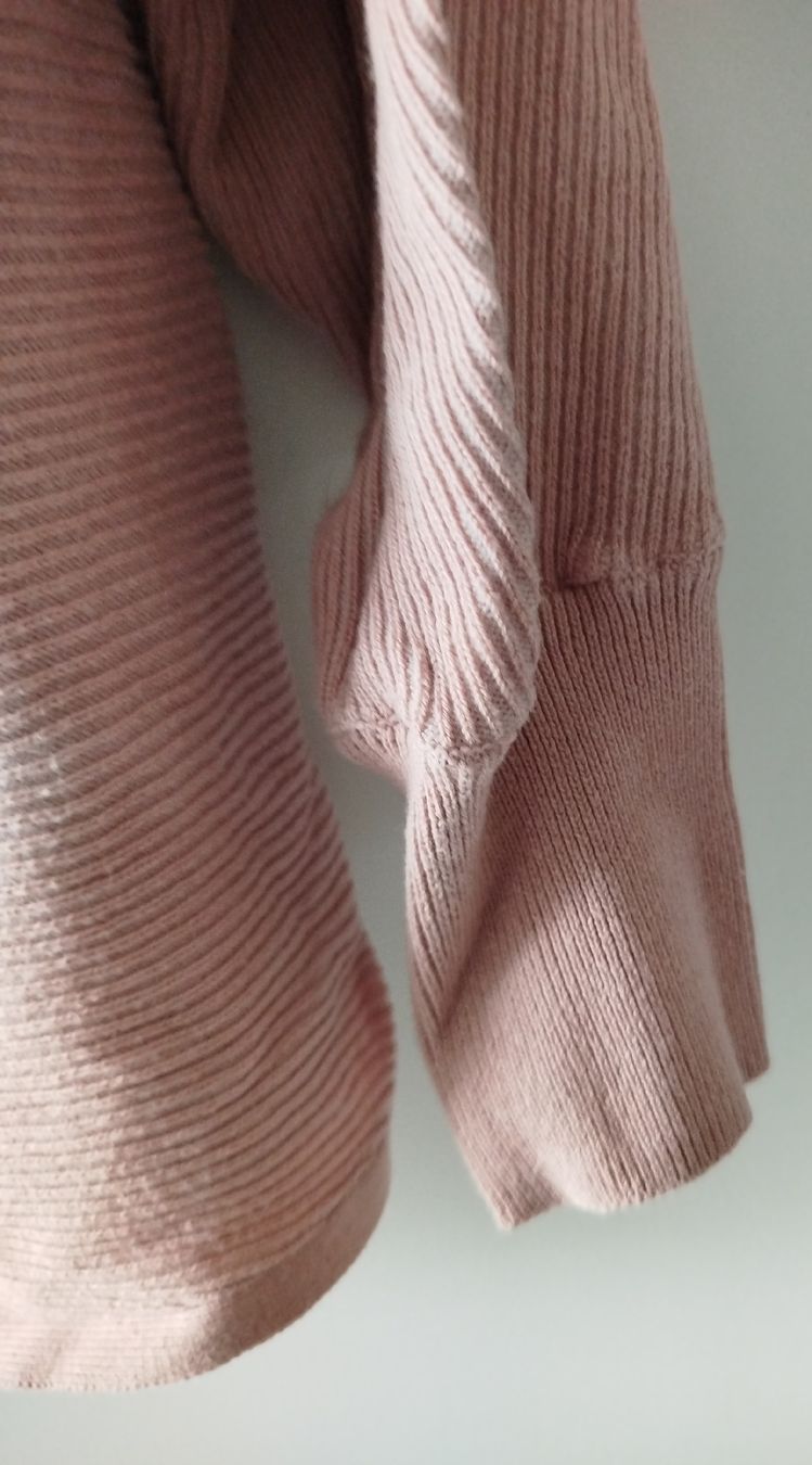 Lotti di vestiti: 2 leichte Pullis für Übergangszeit mit Loop – Usato da Münchwilen AG venduto da Lillyfee08 4