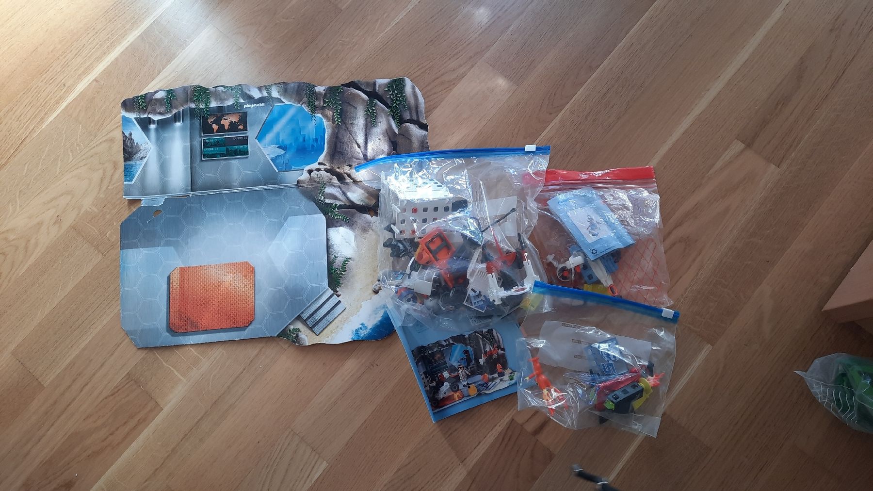 Kit di costruzioni: ***PLAYMOBIL*** Action&Future Set 9263 und 6833 – Usato da Wädenswil venduto da H2H_Secondhandshop