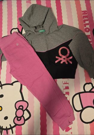 Benetton Hoodie + Hose - Größe 122