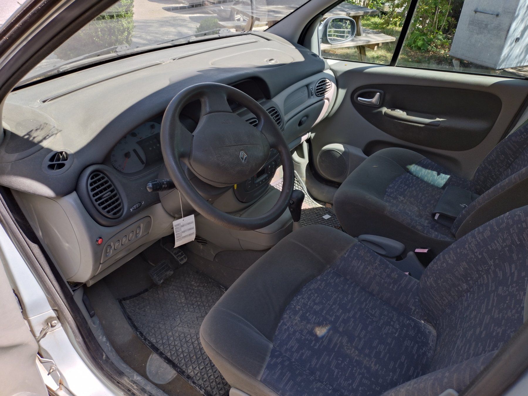 Renault Automobili: Renault Megan Senic 2.0 – Usato da Schwarzenbach SG venduto da alpechruezer 5
