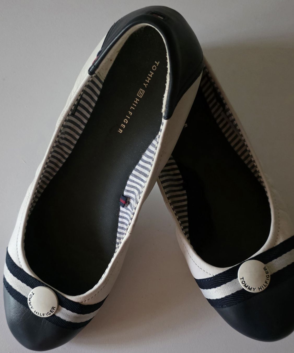 Tommy Hilfiger Damenschuhe: Tommy Hilfiger Ballerinas Gr.41 – Gebraucht aus Seewis Dorf von kai_zg5c