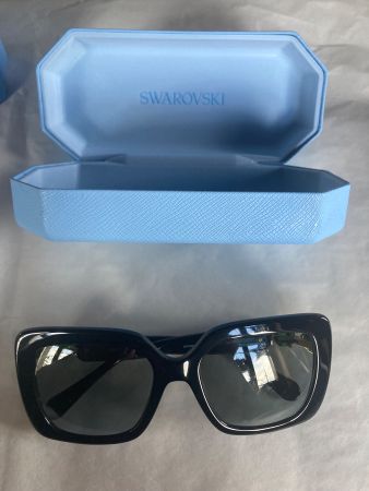 Neu und ungetragen! Sonnenbrille von Swarovski