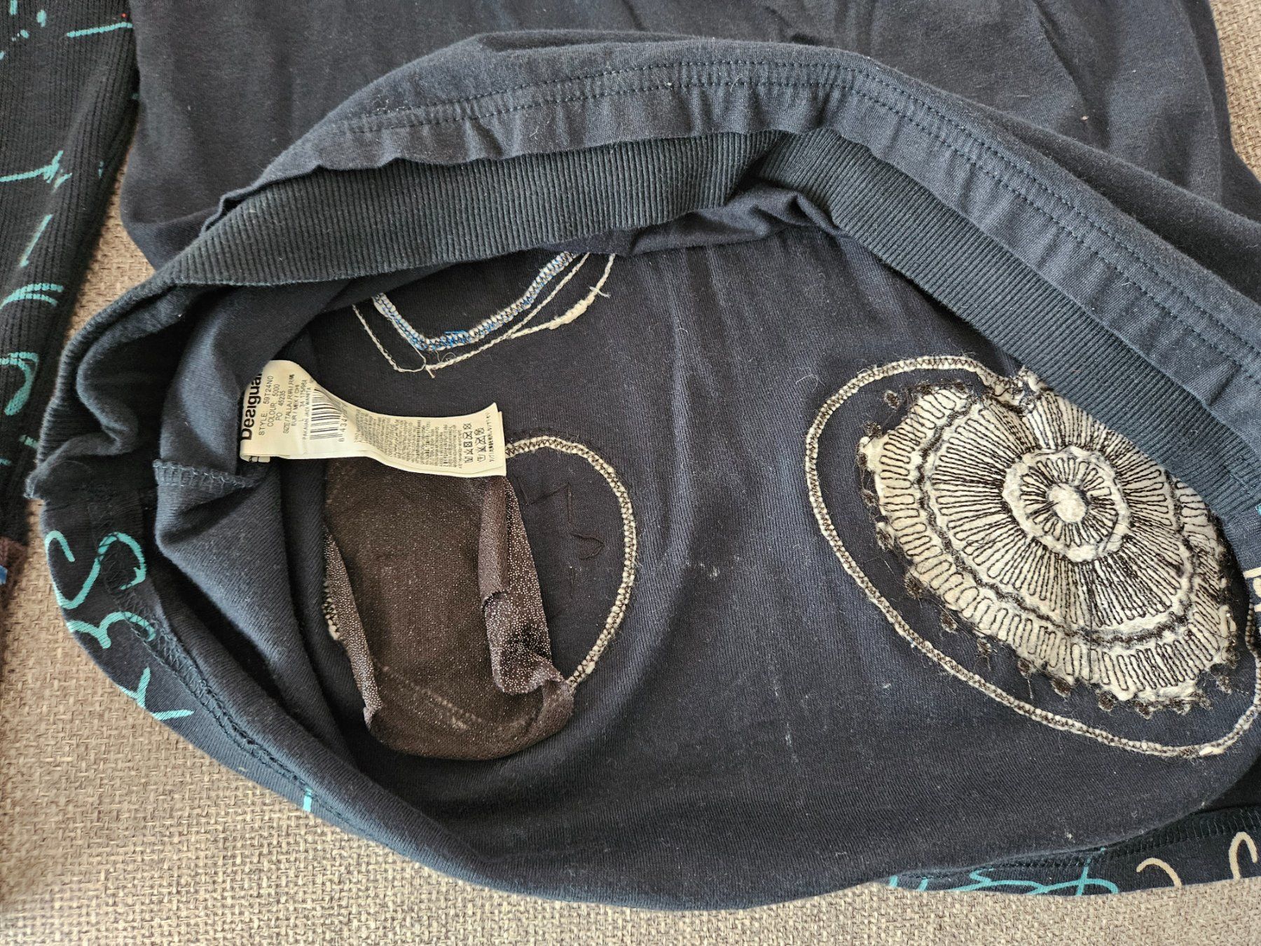 Desigual Maglioni & Felpe: Pull Desigual taille L – Usato da Villars-sur-Glane venduto da Bolinot 6