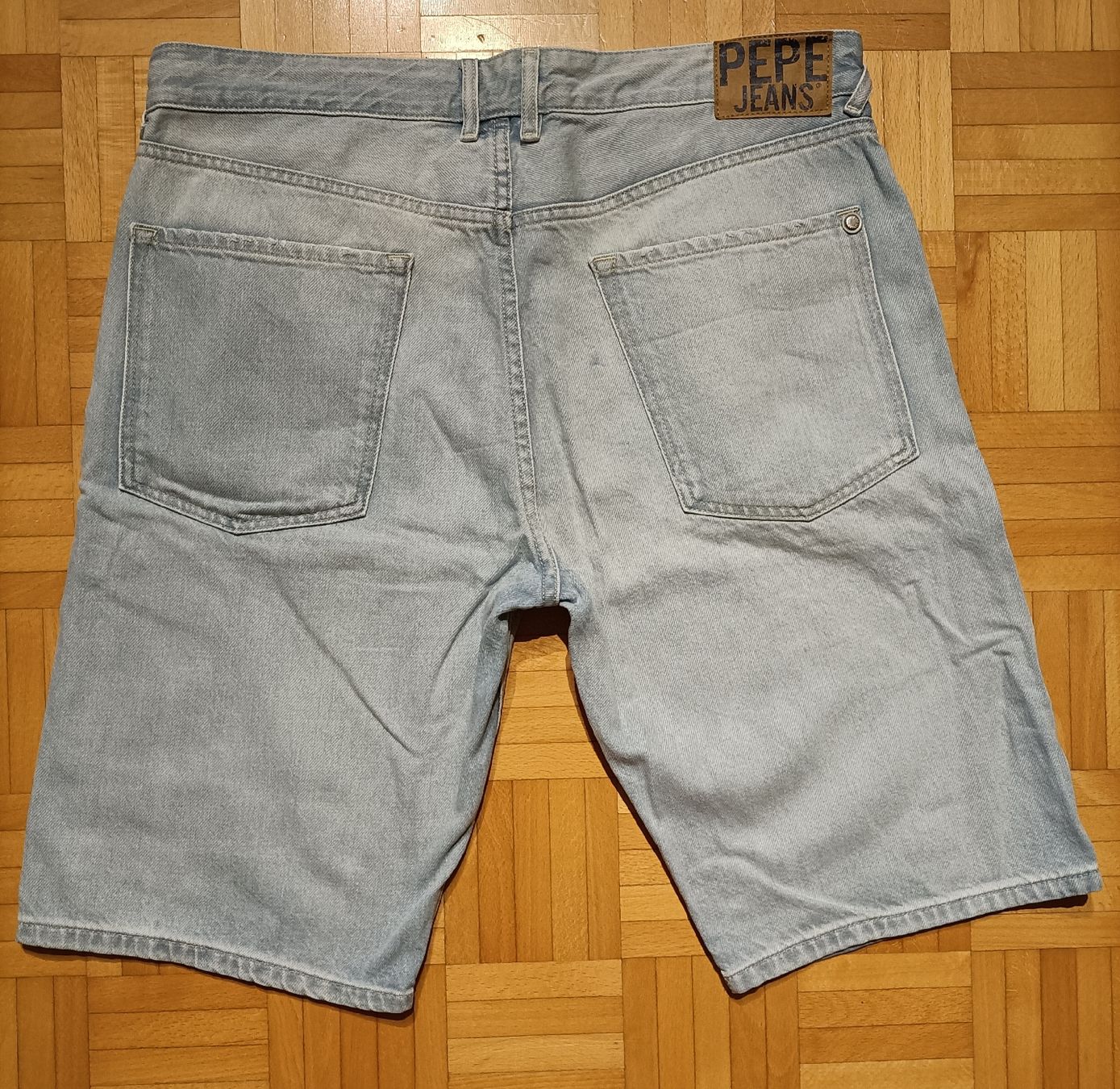 Pepe Jeans Jeans: Pepe Jeans Shorts Gr. 32 – Gebraucht aus Rotkreuz von Dima8 2