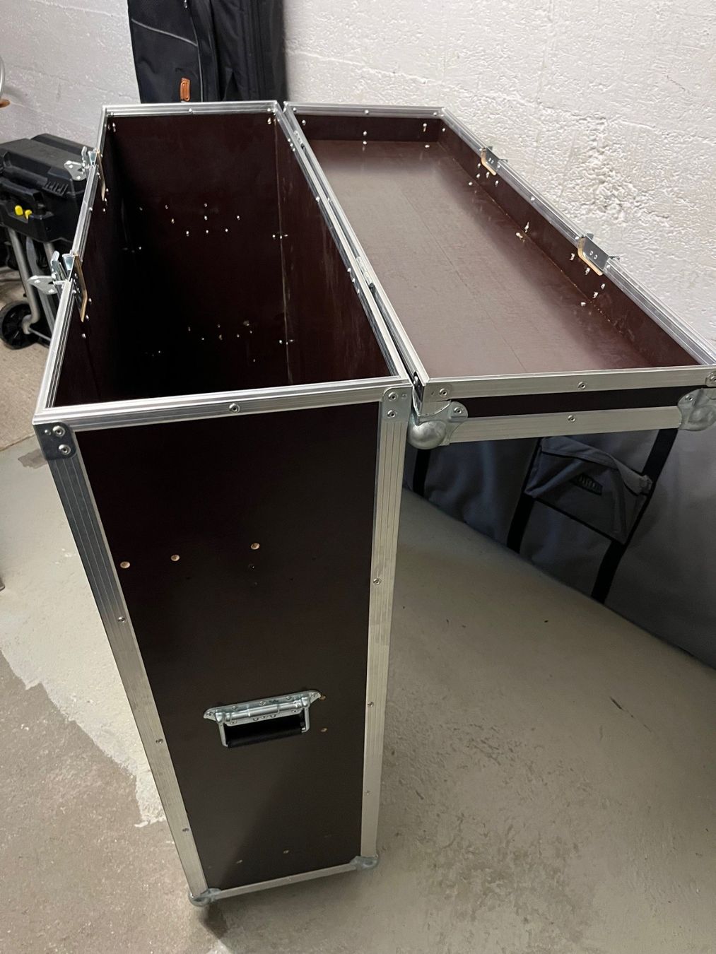 Transportkisten: Grosser Flight Case – Gebraucht aus Felsberg von flazila 3