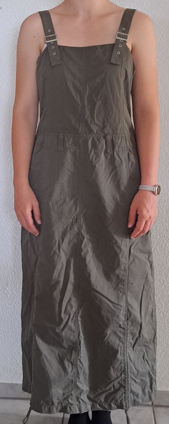 Vestiti: Maxikleid olivegrün, Grösse 42 – Usato da Oberdiessbach venduto da Noeusu