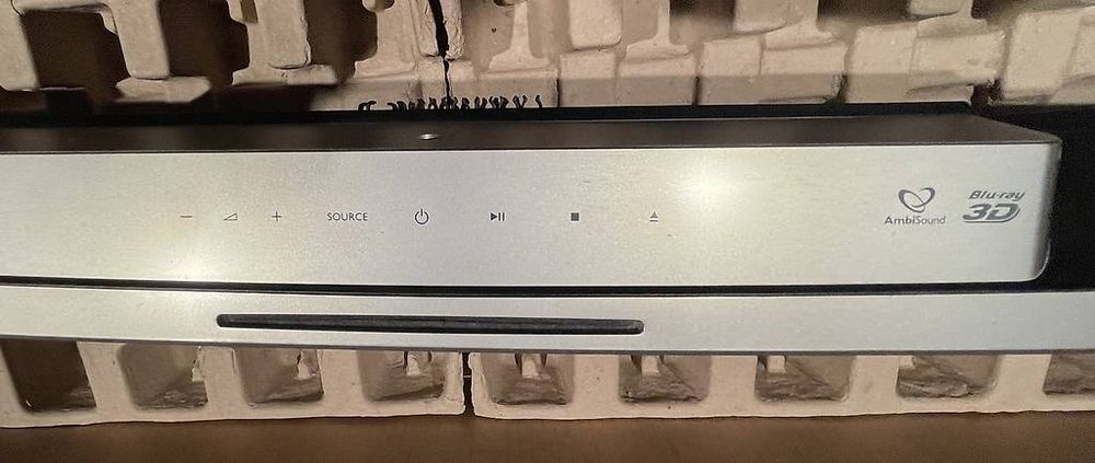 Philips Home Cinema: Premium Soundbar: Philips HTB9150 - inkl DVD Player, Radio.. – Usato da Mettmenstetten venduto da rutschi007 3