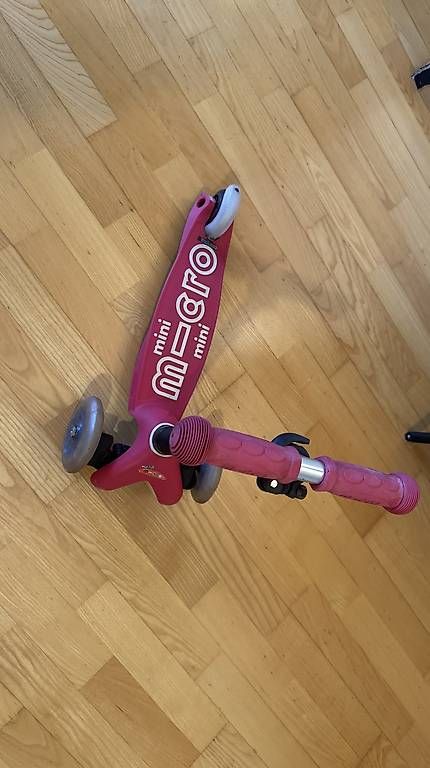 Kickboard: MicroScooter 3 Rad Trottinet – D'occasion à Zürich par Queenieman 3