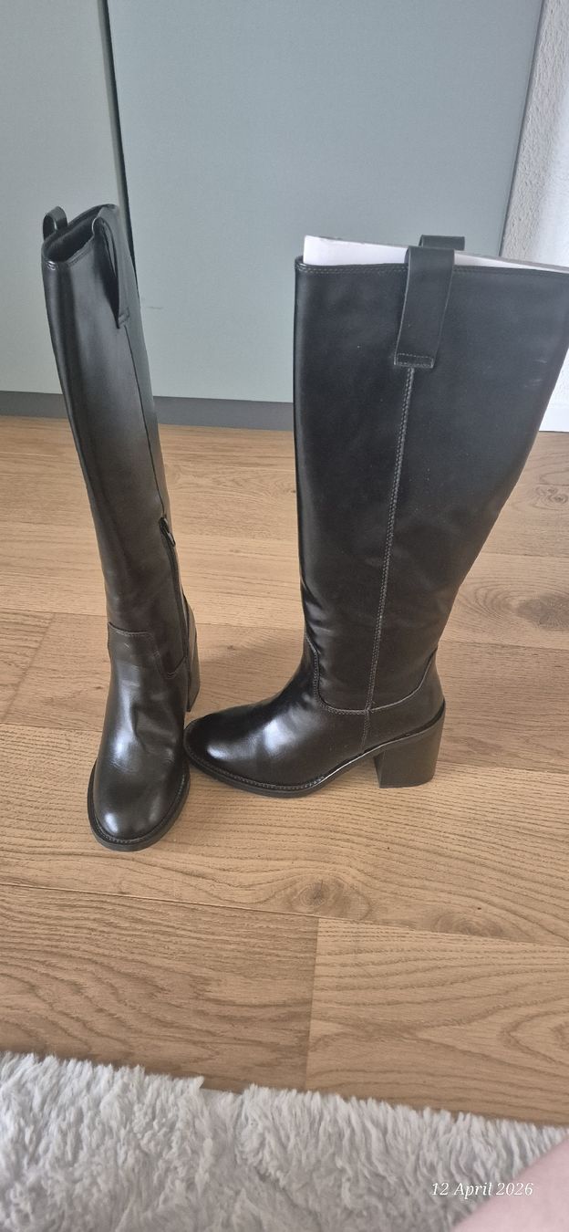 Damenschuhe: Bottes haute en vernis noir, taille 39 – Neu (gemäss Beschreibung) aus Zürich von mor_9ptn 5