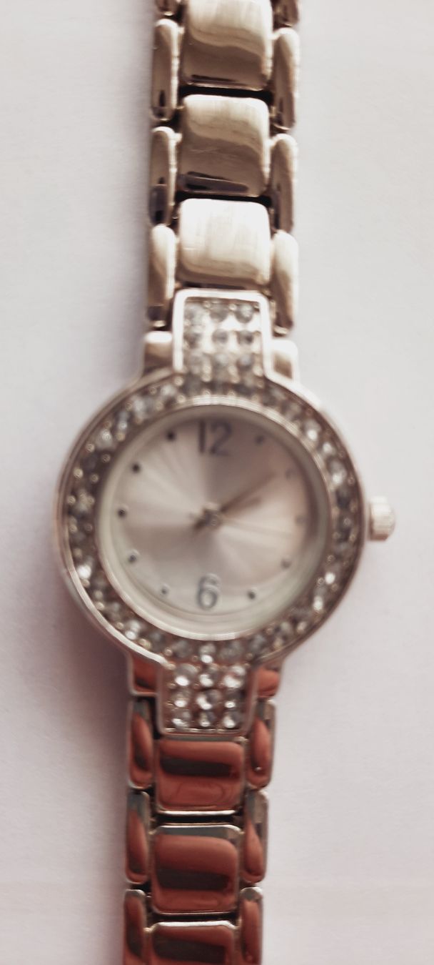 Bracciali & Braccialetti: Armbanduhr Damen – Nuovo e nell'imballaggio originale da Rotkreuz venduto da schweizerin72