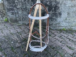 schöner Voltigierzaum aus weissem Leder