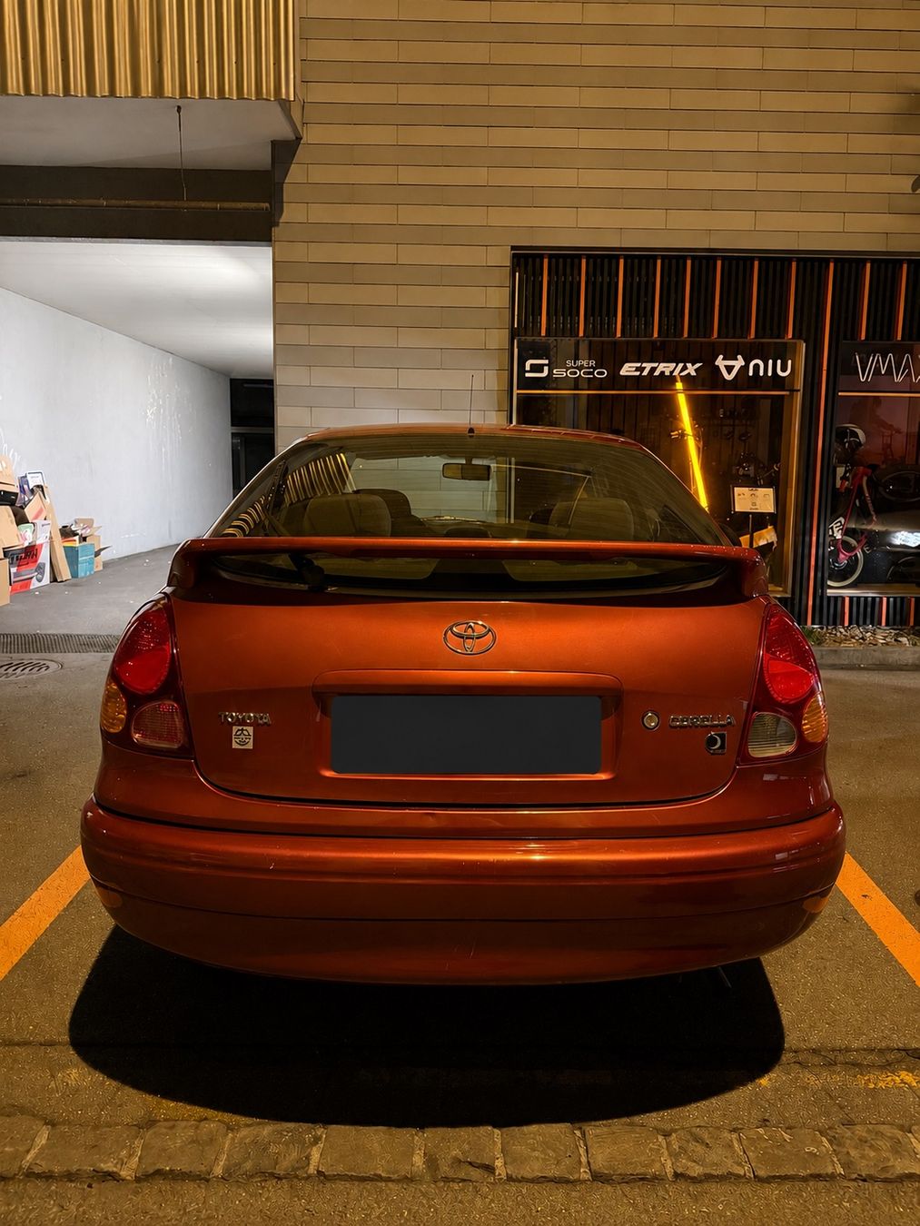 Toyota Automobili: TOYOTA Corolla 1.6 LB – Usato da Luzern venduto da General_hussein 1