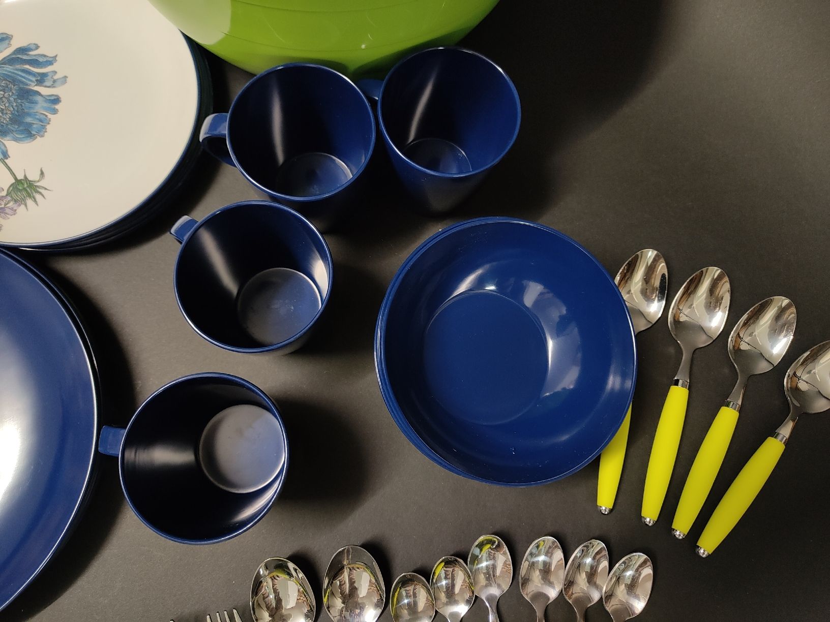Gimex Summer Camping Geschirr-Set – 16-teilig Aus Melamin, Bunt – Ideal Für Outdoor Und Camping