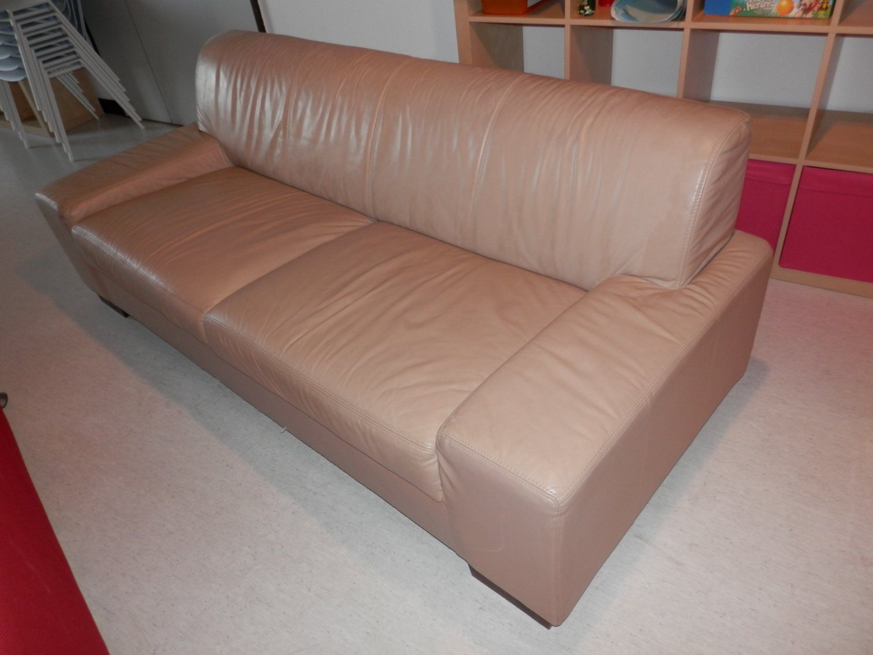Sofas: Ledersofa beige – Gebraucht aus Mönchaltorf von roo_tq9q