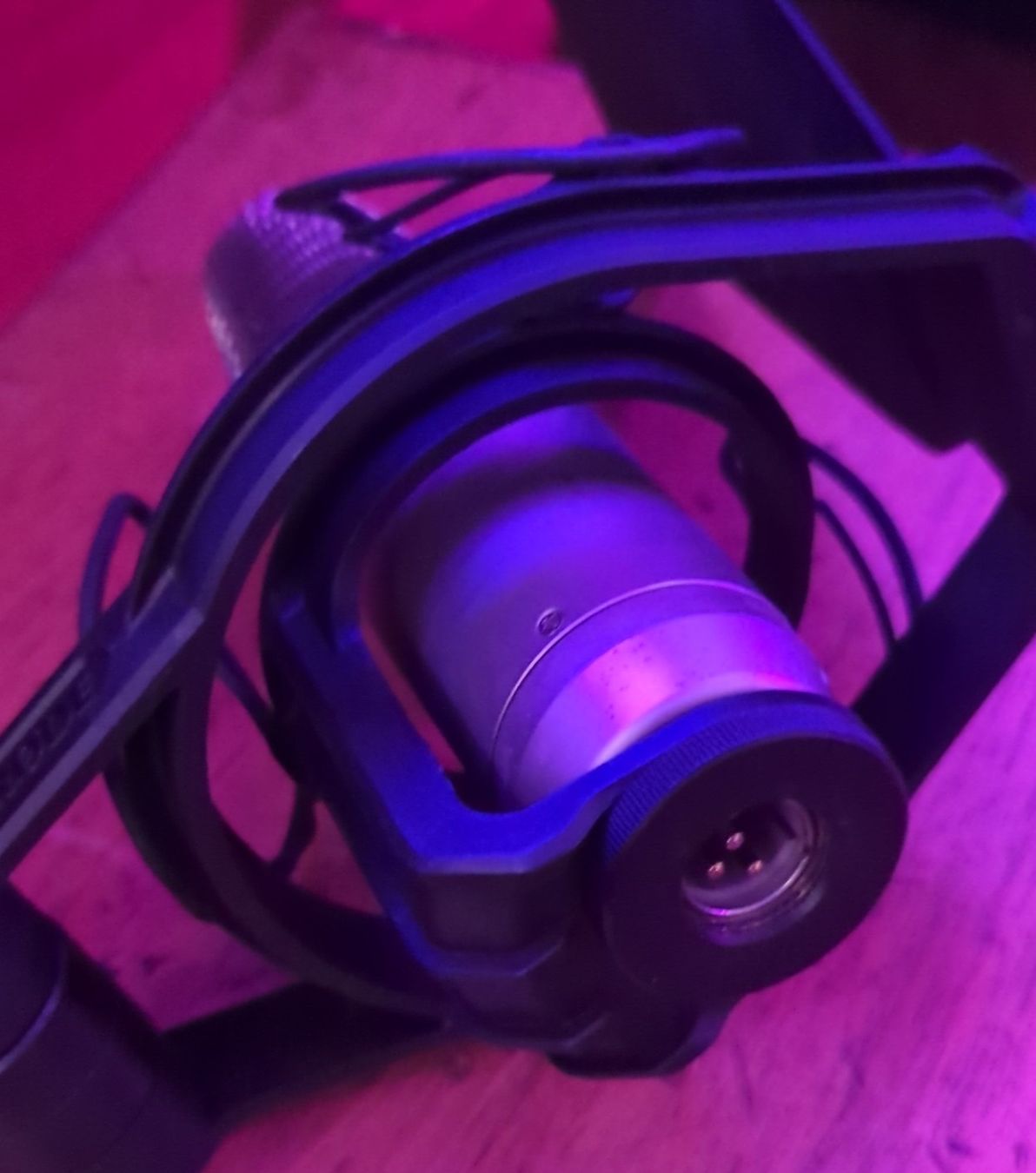 Microfoni: Røde Microphone with Shock Mount and Pop Filter – Usato da St.Gallen venduto da vir_5fjn 3