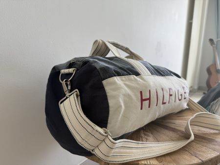 Tommy Hilfiger duffelbag 