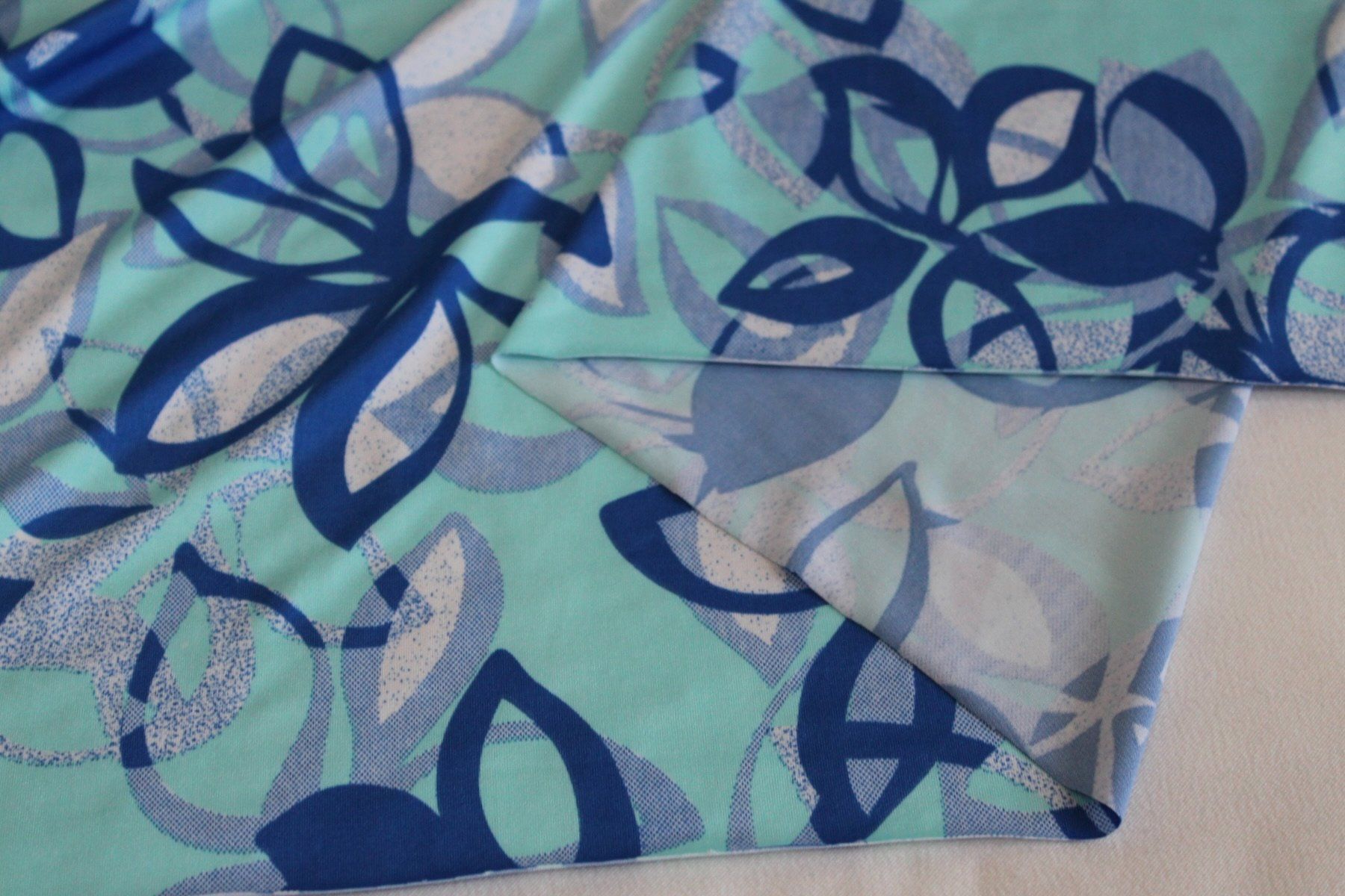 Stoffe: ***AUSVERKAUF*** Stoff Jersey Blumen blau – Neu (gemäss Beschreibung) aus Obfelden von solomon111 2