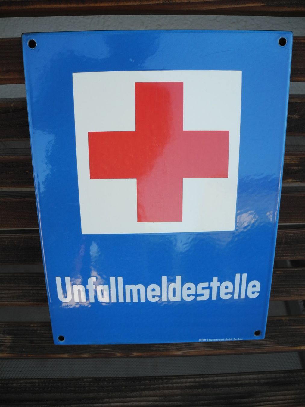Insegne: EMAILLESCHILD UNFALLMELDESTELLE – Usato da Reinach AG venduto da Huckleberrysix 4