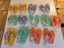 Posten Flip Flops in diversen Grössen und Farben ab 1.-