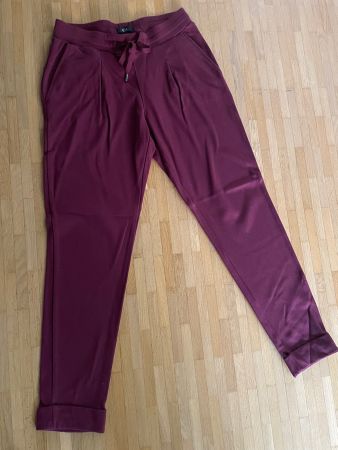 coole stoffhosen von c&a in einem satten bordeauxrot gr 36