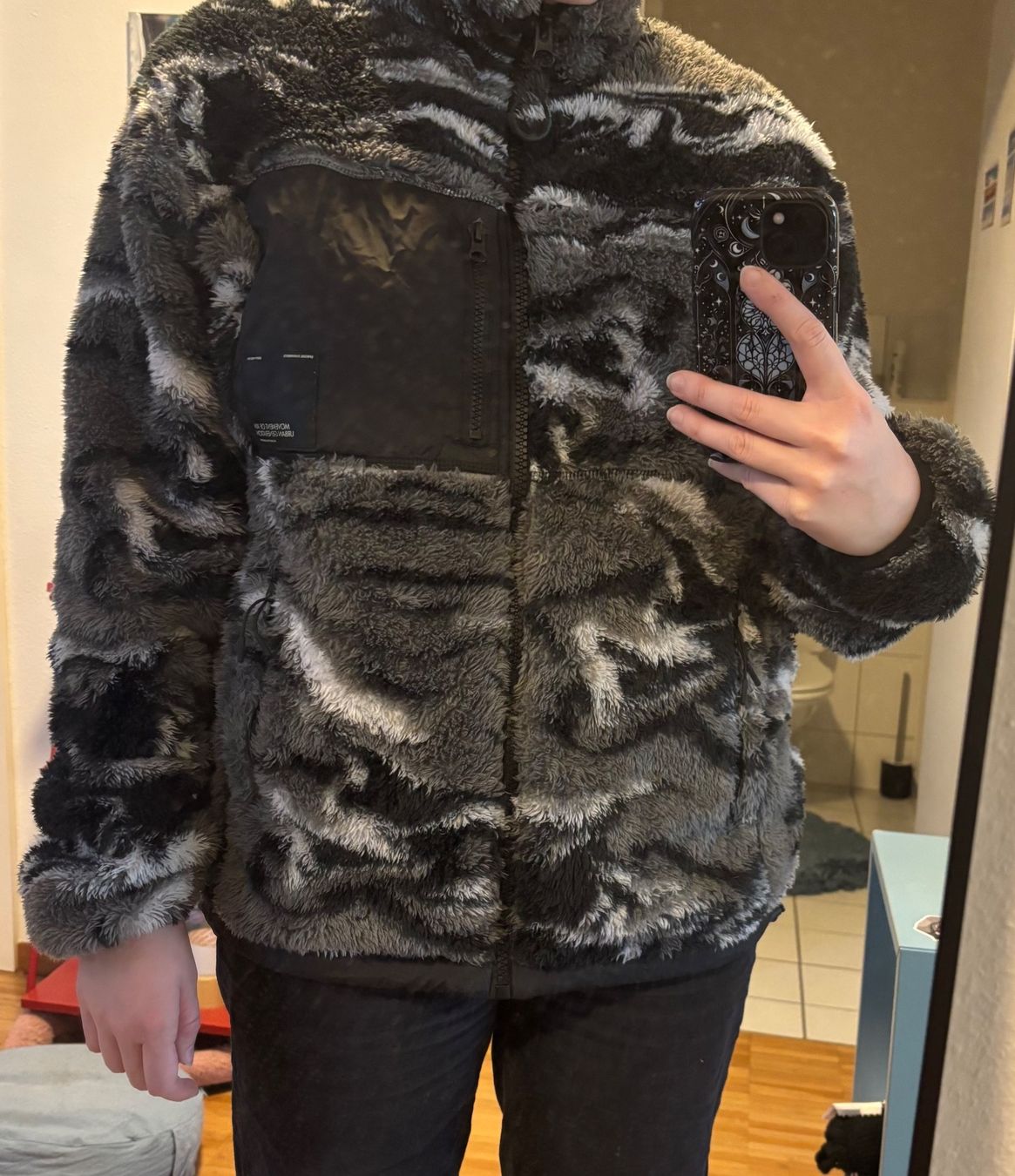 Pull&Bear Giacche: Weiche Teddyjacke von Pull & Bear Grösse M – Usato da Brugg AG venduto da ann_stf7 2