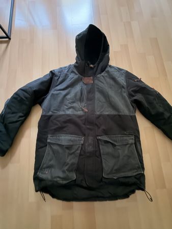 Herren Winterjacke HH Helly Hansen schwarz gefüttert