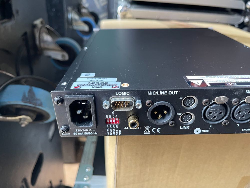 SHURE IntelliMix SCM410E NOS 4KanalMikrofonmischer Kaufen auf Ricardo